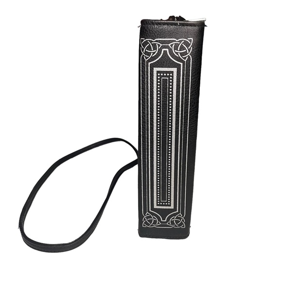 Book of Spells Crossbody - Picture 2 of 6